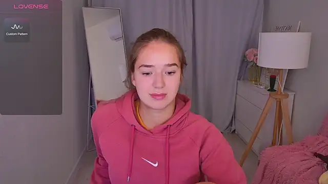 LovelyJessie online show from 26, 4, 2026