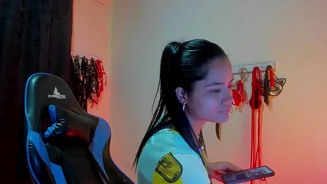 scarlet-kennedy98 online show from 25, 10, 2025