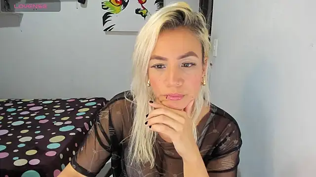 Snapshot of LuCKy_JoK chatting on 5, 1, 2026 LuCKy JoK online show from 5, 1, 2026