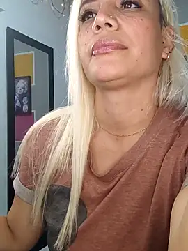 Snapshot of LuCKy_JoK chatting on 17, 2, 2025 LuCKy JoK online show from 17, 2, 2025
