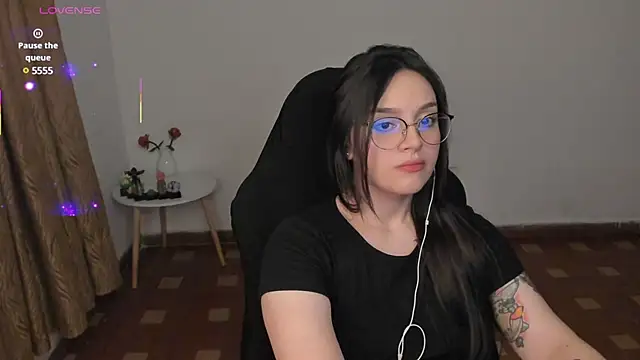 anaveleeez online show from 1, 3, 2025