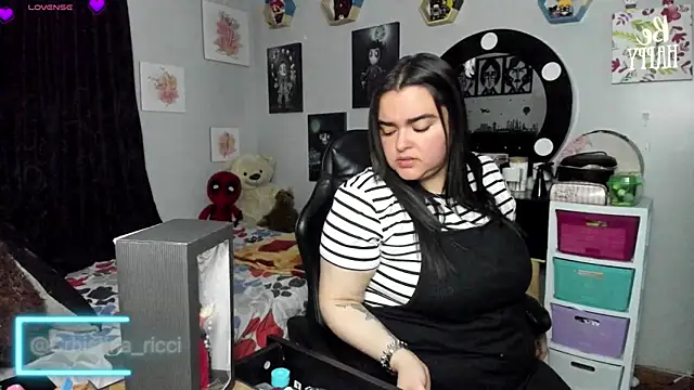 Snapshot of Luise_Meyrink chatting on 16, 9, 2025 Luise Meyrink online show from 16, 9, 2025