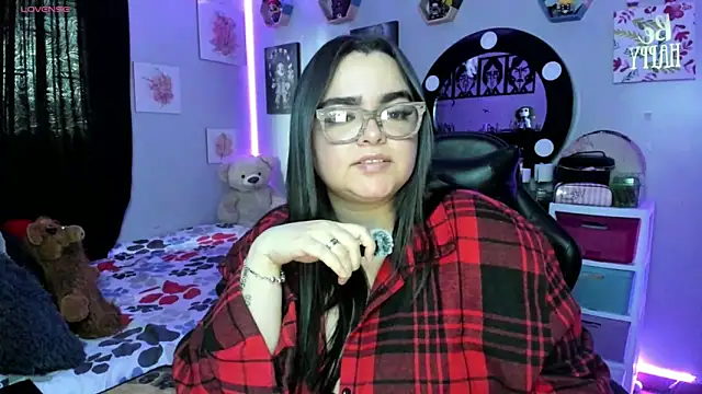 Snapshot of Luise_Meyrink chatting on 8, 9, 2025 Luise Meyrink online show from 8, 9, 2025