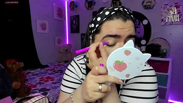 Snapshot of Luise_Meyrink chatting on 10, 9, 2025 Luise Meyrink online show from 10, 9, 2025