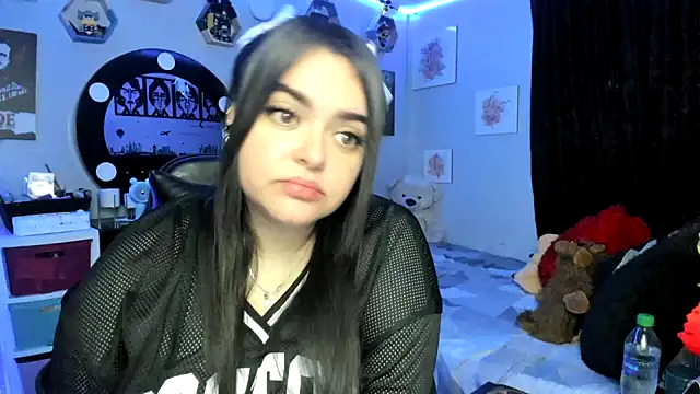 Snapshot of Luise_Meyrink chatting on 25, 10, 2025 Luise Meyrink online show from 25, 10, 2025