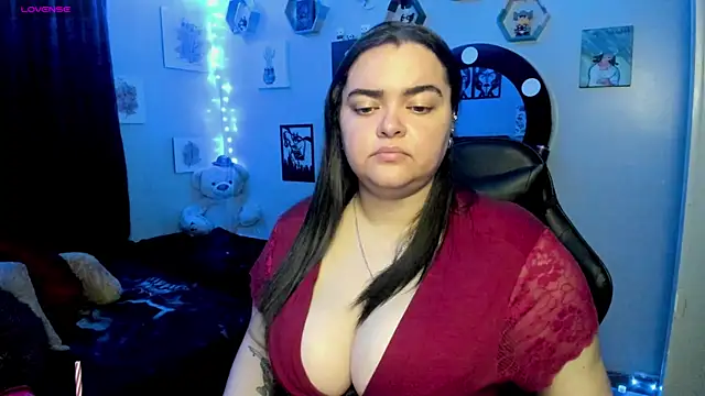 Snapshot of Luise_Meyrink chatting on 27, 2, 2025 Luise Meyrink online show from 27, 2, 2025