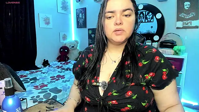 Snapshot of Luise_Meyrink chatting on 18, 9, 2025 Luise Meyrink online show from 18, 9, 2025