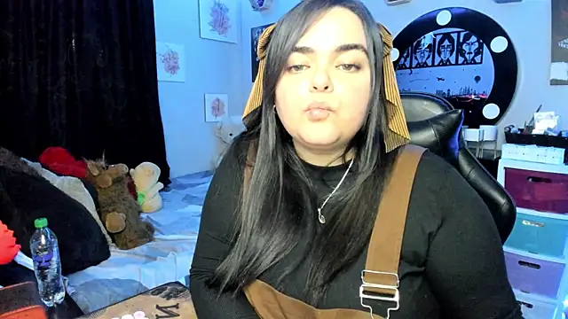 Snapshot of Luise_Meyrink chatting on 22, 10, 2025 Luise Meyrink online show from 22, 10, 2025