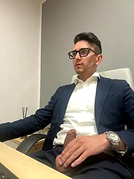 Snapshot of masterboss_ chatting on 28, 11, 2025 masterboss online show from 28, 11, 2025