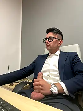 Snapshot of masterboss_ chatting on 30, 10, 2025 masterboss online show from 30, 10, 2025