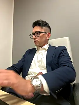 Snapshot of masterboss_ chatting on 18, 11, 2025 masterboss online show from 18, 11, 2025