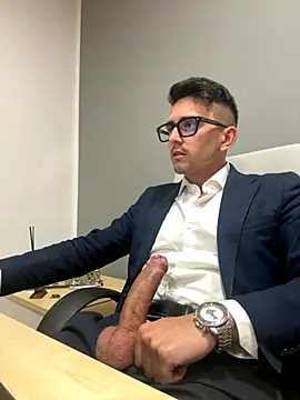 Snapshot of masterboss_ chatting on 29, 10, 2025 masterboss online show from 29, 10, 2025