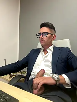 Snapshot of masterboss_ chatting on 27, 10, 2025 masterboss online show from 27, 10, 2025