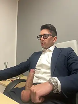 Snapshot of masterboss_ chatting on 1, 12, 2025 masterboss online show from 1, 12, 2025