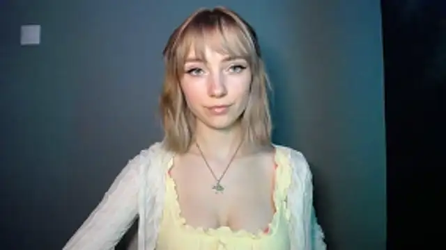 LuciaYoung online show from 24, 2, 2026