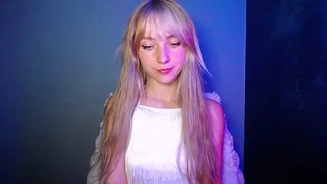 LuciaYoung online show from 21, 9, 2025