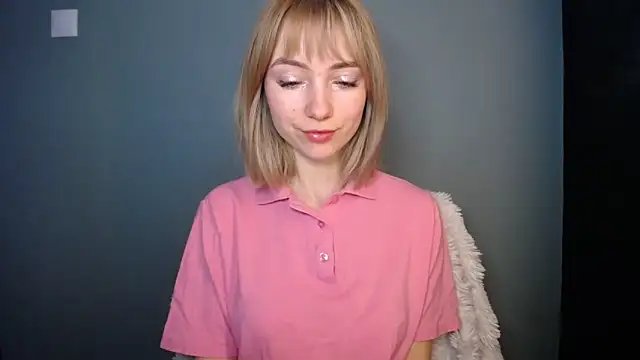 LuciaYoung online show from 13, 2, 2026