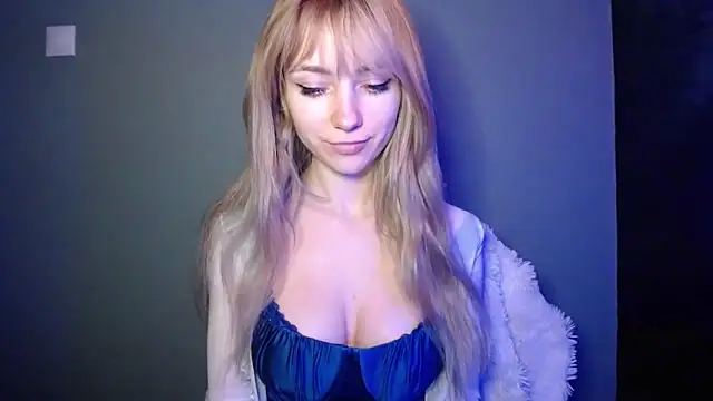 LuciaYoung online show from 31, 1, 2026