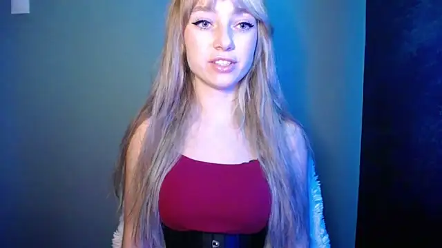 LuciaYoung online show from 23, 10, 2025