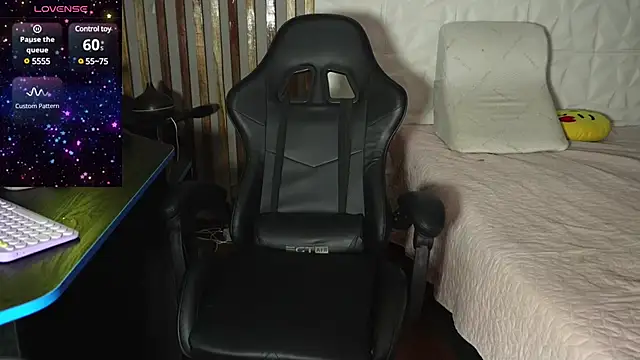 argiee taylorxs2 online show from 13, 2, 2025