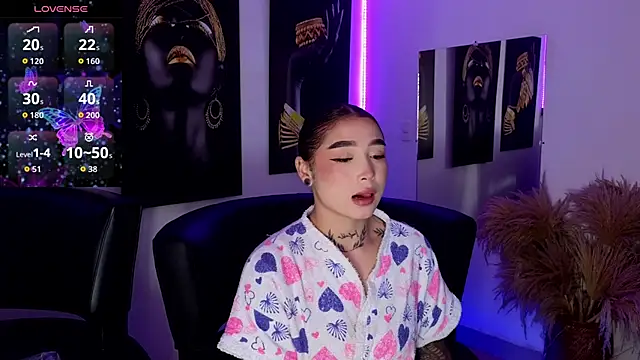 Snapshot of _brenna_hanson chatting on 19, 11, 2025 brenna hanson online show from 19, 11, 2025