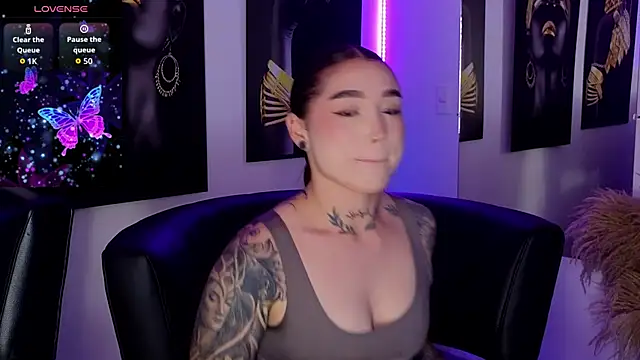 Snapshot of _brenna_hanson chatting on 27, 11, 2025 brenna hanson online show from 27, 11, 2025