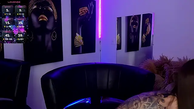  brenna hanson online show from 17, 12, 2025