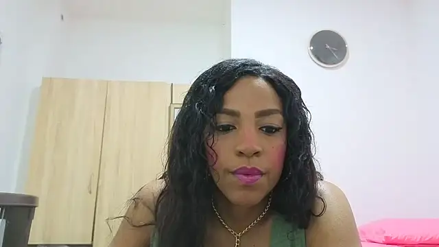 Issa Km  online show from 10, 3, 2026