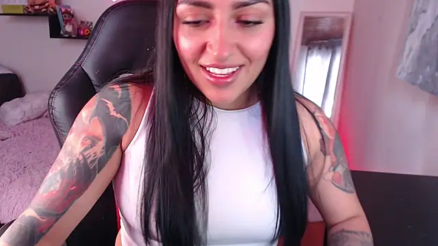 MissDennise online show from 20, 9, 2025