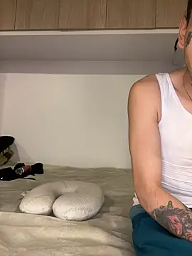 Snapshot of aangie__uwu chatting on 2, 3, 2025 aangie  uwu online show from 2, 3, 2025