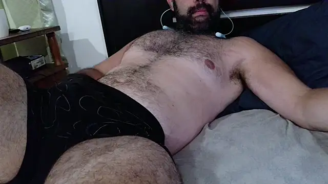Snapshot of machoathome chatting on 3, 5, 2026 machoathome online show from 3, 5, 2026