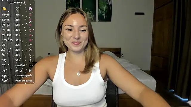 Snapshot of ThreeshaWhite chatting on 29, 5, 2026 ThreeshaWhite online show from 29, 5, 2026