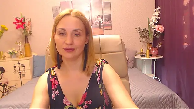 CatcherineAttraction online show from 12, 3, 2025