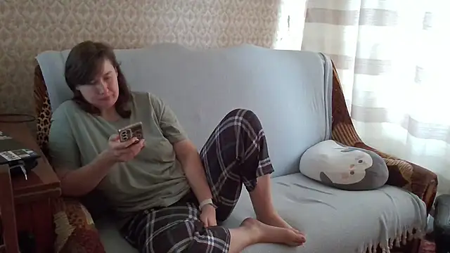 franceska blue online show from 22, 11, 2025