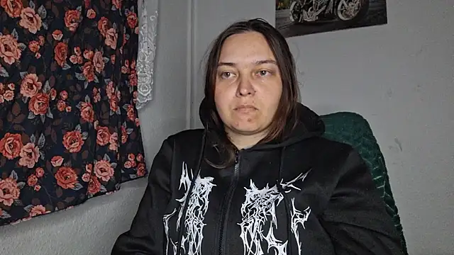 Cyndee Winter online show from 11, 4, 2026