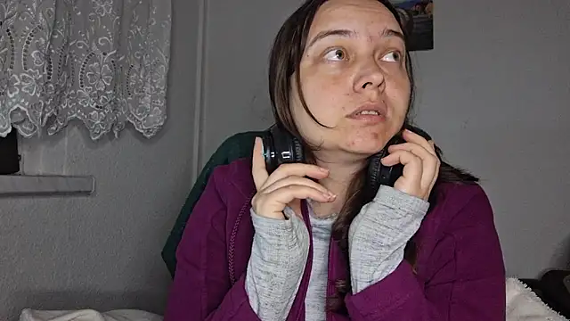 Cyndee Winter online show from 22, 4, 2026