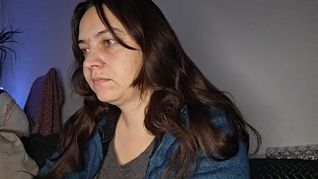 Cyndee Winter online show from 5, 11, 2025