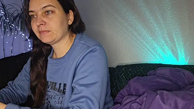 Cyndee Winter online show from 13, 11, 2025