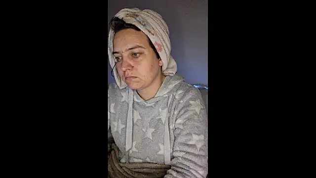 Cyndee Winter online show from 28, 10, 2025