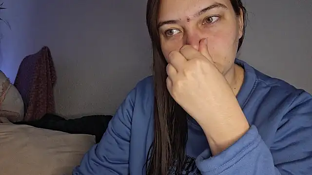 Cyndee Winter online show from 6, 11, 2025