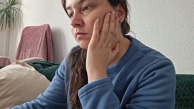 Cyndee Winter online show from 2, 11, 2025