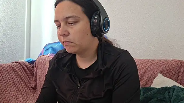 Snapshot of Cyndee_Winter chatting on 10, 6, 2026 Cyndee Winter online show from 10, 6, 2026