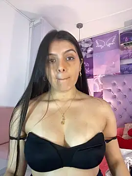 Snapshot of SamaraLincolnn chatting on 4, 6, 2026 SamaraLincolnn online show from 4, 6, 2026