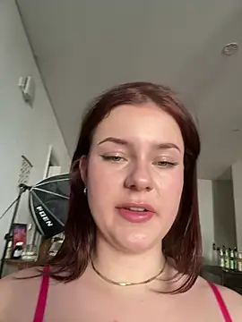 Snapshot of MaribelRiver chatting on 24, 5, 2026 MaribelRiver online show from 24, 5, 2026
