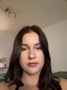 Snapshot of MaribelRiver chatting on 11, 5, 2026 MaribelRiver online show from 11, 5, 2026