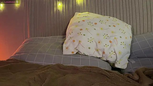 Anisawithlove online show from 8, 1, 2026