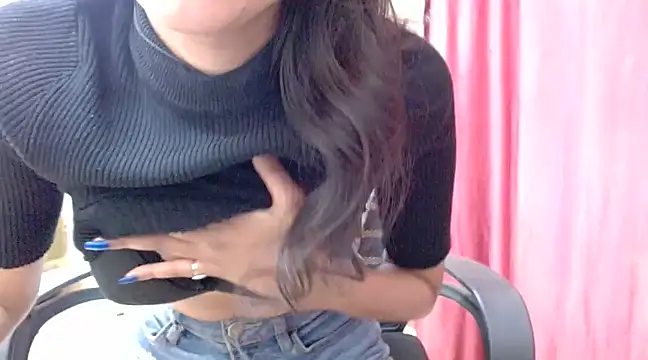 Snapshot of sexy_ishu chatting on 3, 3, 2025 sexy ishu online show from 3, 3, 2025