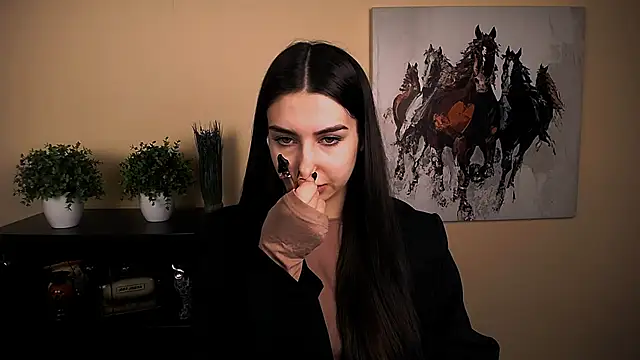 Lili magic online show from 7, 11, 2025