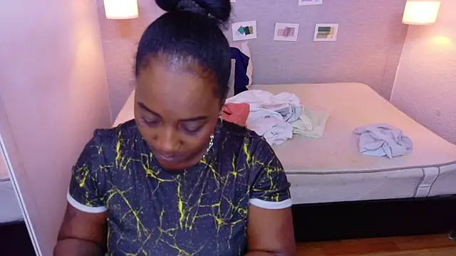 kiara evanss online show from 30, 4, 2026