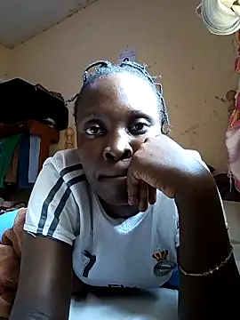 Snapshot of pretty_amaal chatting on 2, 12, 2025 pretty amaal online show from 2, 12, 2025